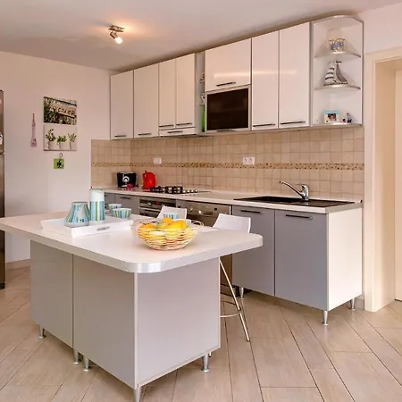 With A Parking Space Hvar - 11427