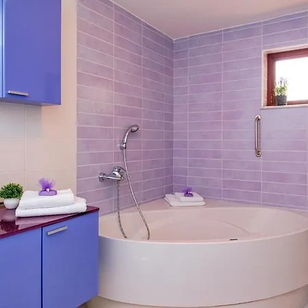 With A Parking Space Hvar - 11427